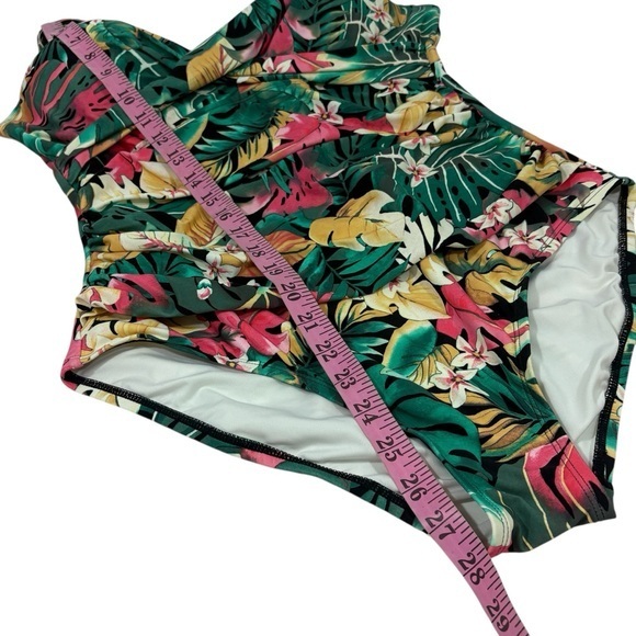 Coco Reef $156 Enrapture Underwire One Piece Swimsuit Passion Flower‎ 36C L 12 - Picture 9 of 12